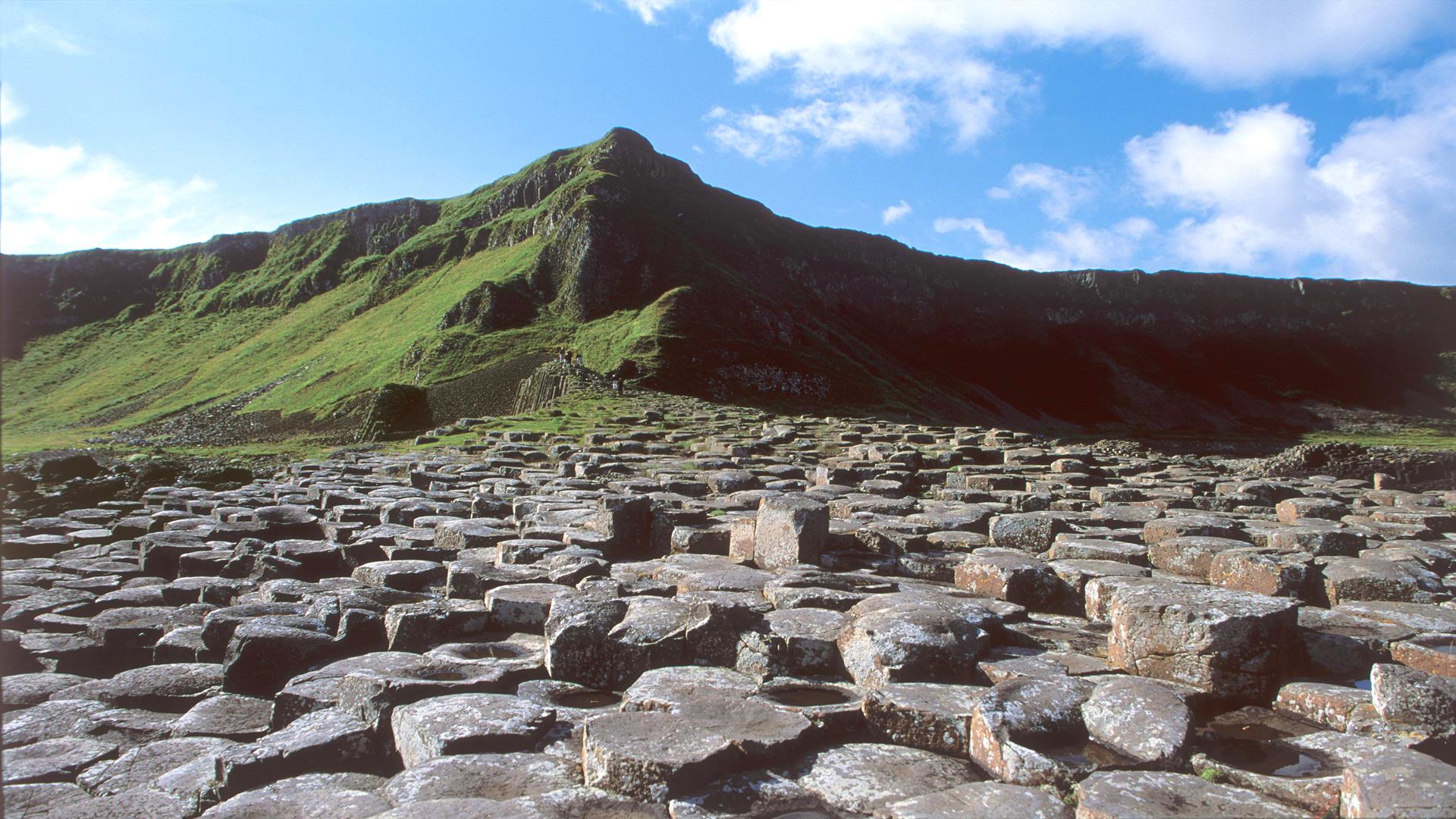 giants causeway trips